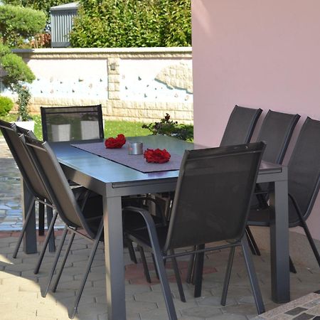 Villa Baldi -Apartmani Danny Tar-Vabriga Eksteriør billede