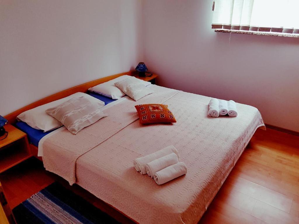 Villa Baldi -Apartmani Danny Tar-Vabriga Eksteriør billede