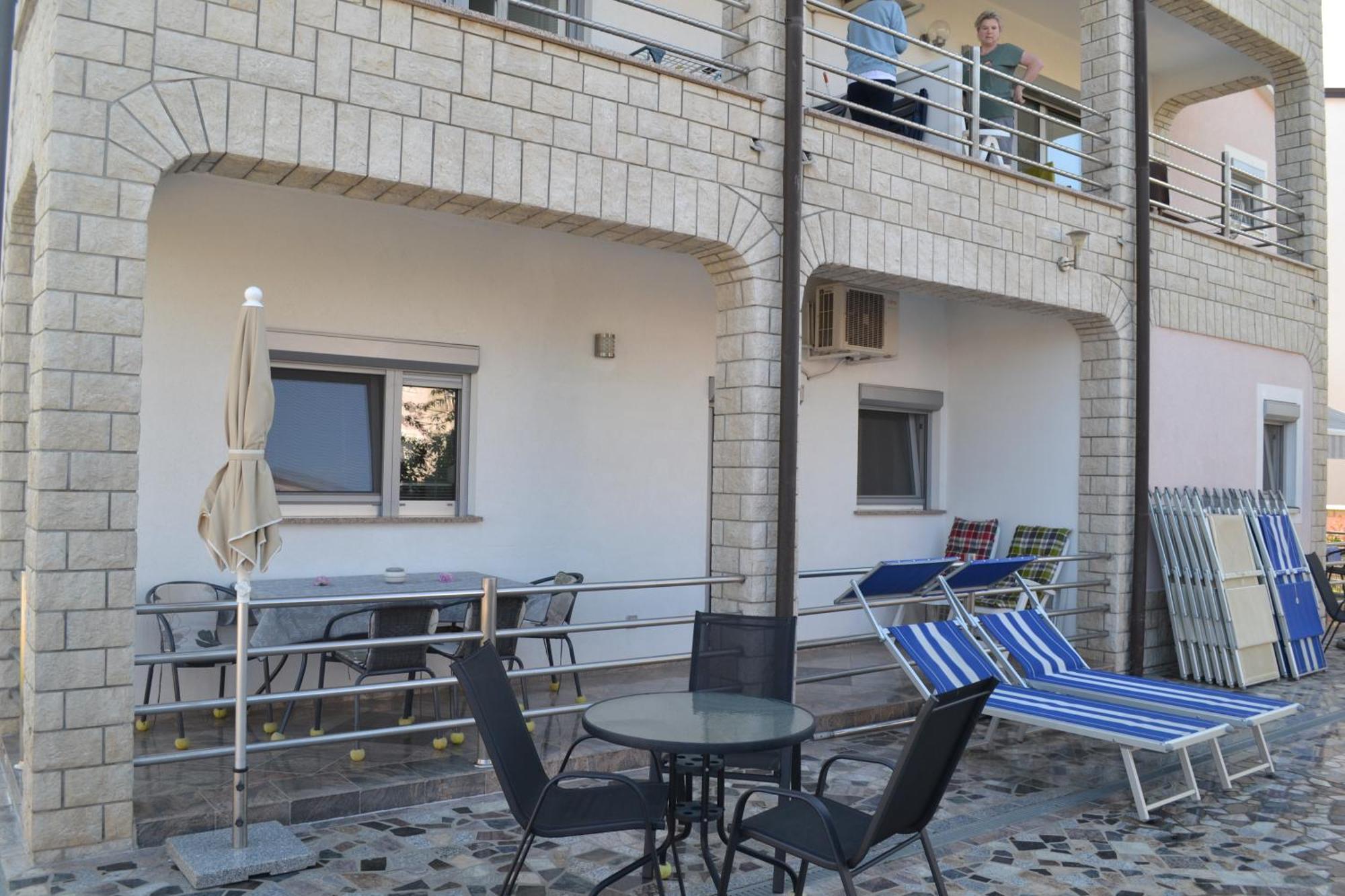 Villa Baldi -Apartmani Danny Tar-Vabriga Eksteriør billede