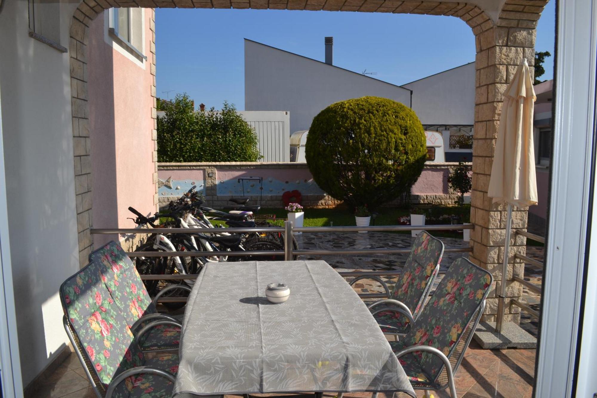 Villa Baldi -Apartmani Danny Tar-Vabriga Eksteriør billede